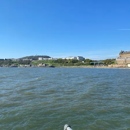 Sunrise View Flat 1 * 스카버러