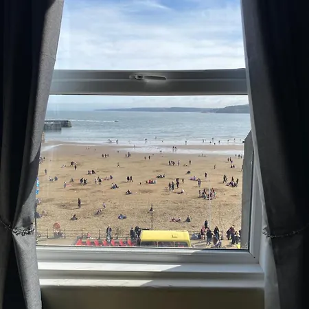 Apartament Sunrise View Flat 1 *